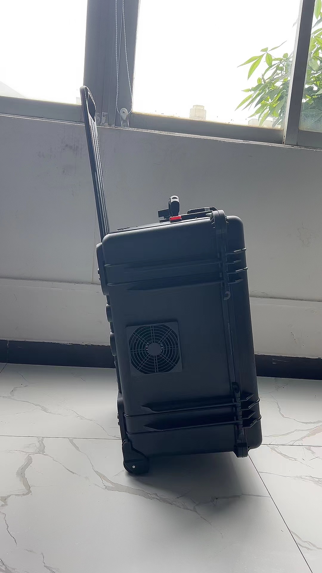 通州手拉箱型移动通信干扰器